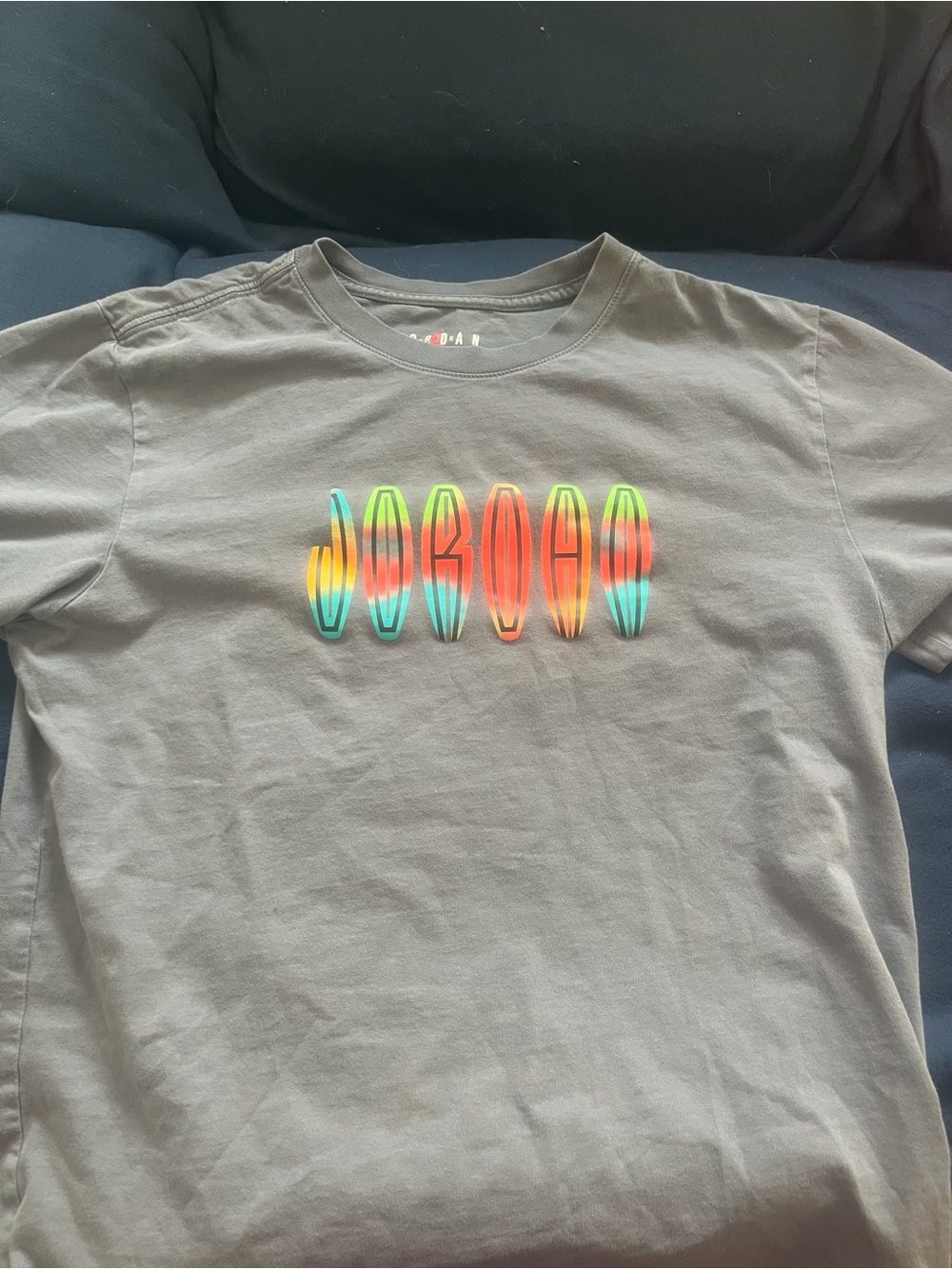 Jordan Gray Graphic Surfboard Tee with Neon Gradient Design